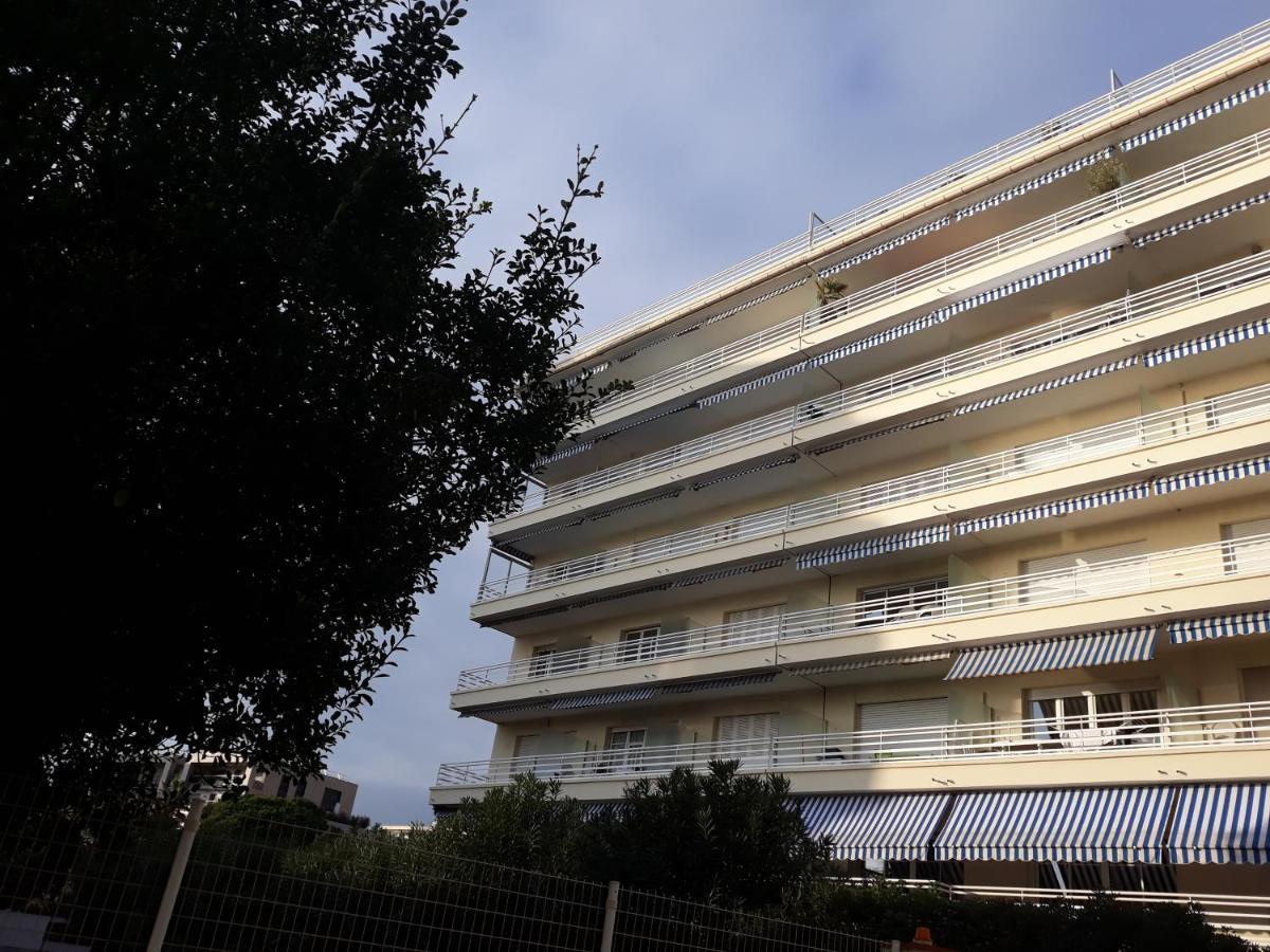 Le Palais Du Tropique Appartement Vue Mer 5E Etage Avec Ascenseur Juan-les-Pins Zewnętrze zdjęcie