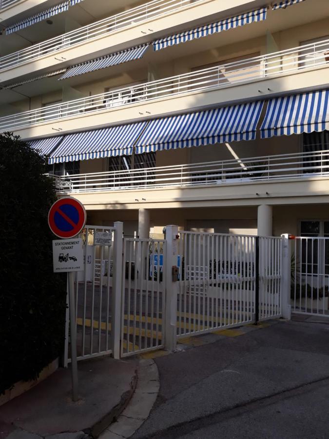 Le Palais Du Tropique Appartement Vue Mer 5E Etage Avec Ascenseur Juan-les-Pins Zewnętrze zdjęcie